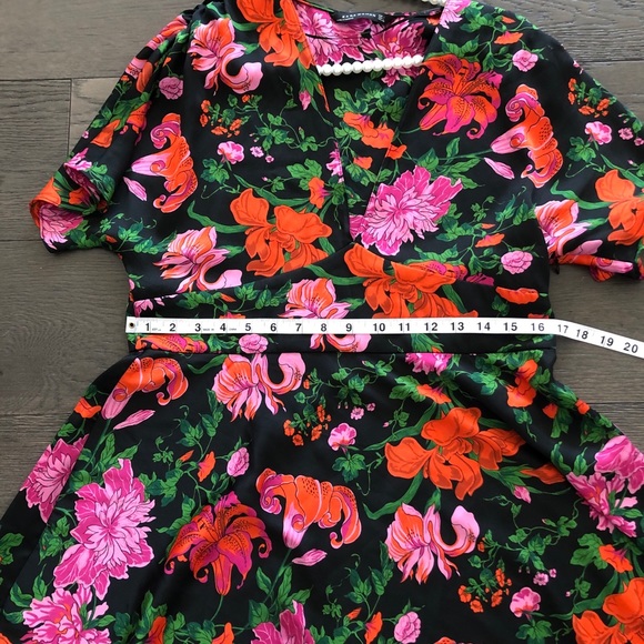 Women’s Zara Floral mini floral dress sz Large - Picture 5 of 15